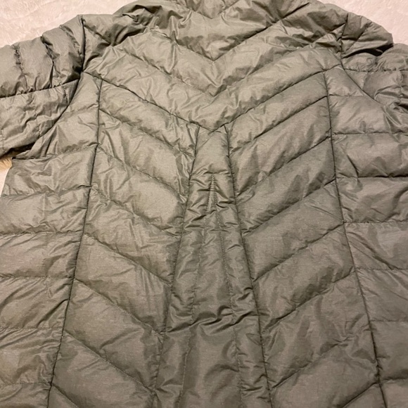 Active zone light weight packable jacket - Picture 3 of 5